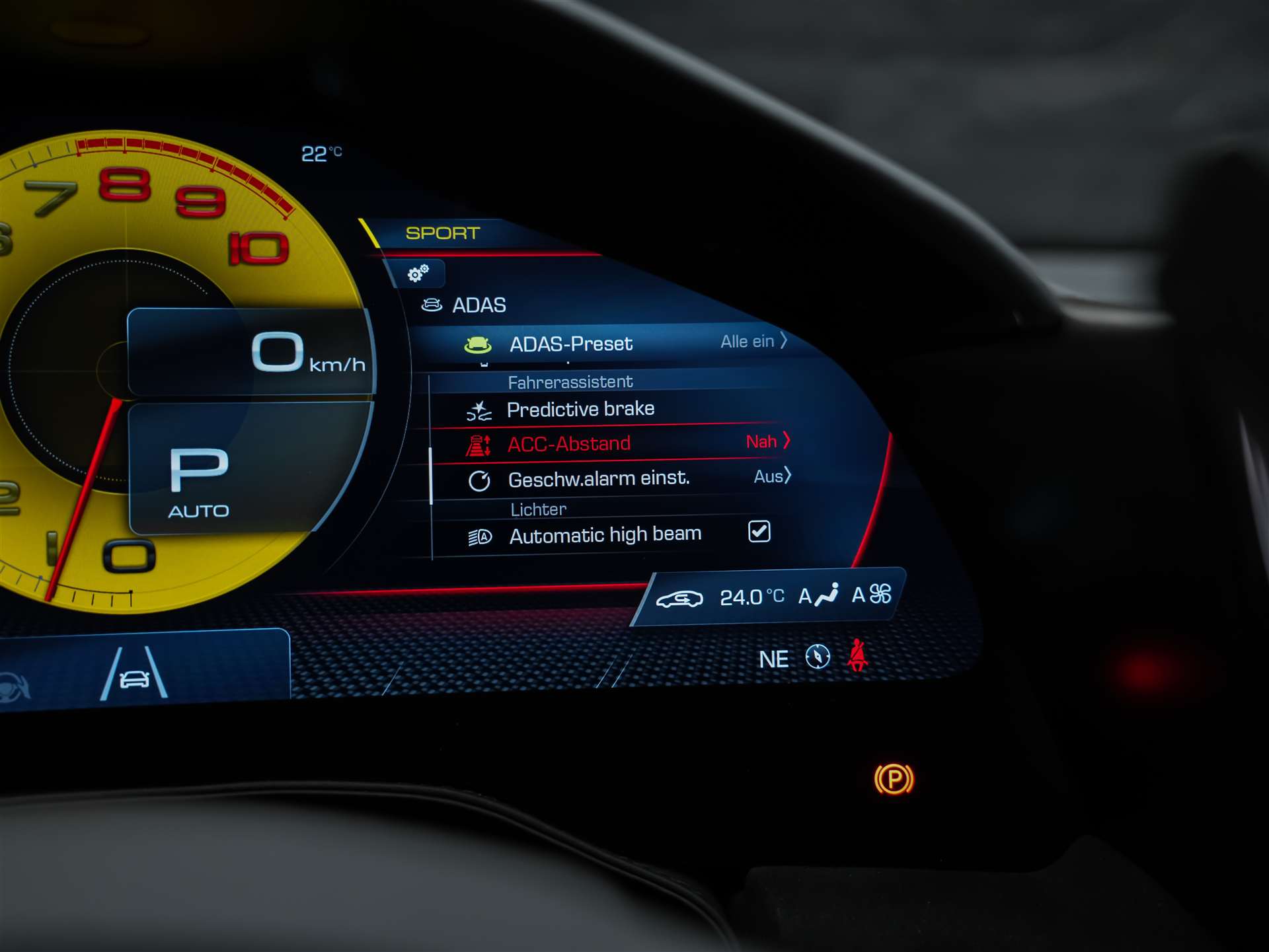 FERRARI Roma Spider 3.9 V8 T *ALL BLACK*Sitzbelüftung*JBL*-image-46
