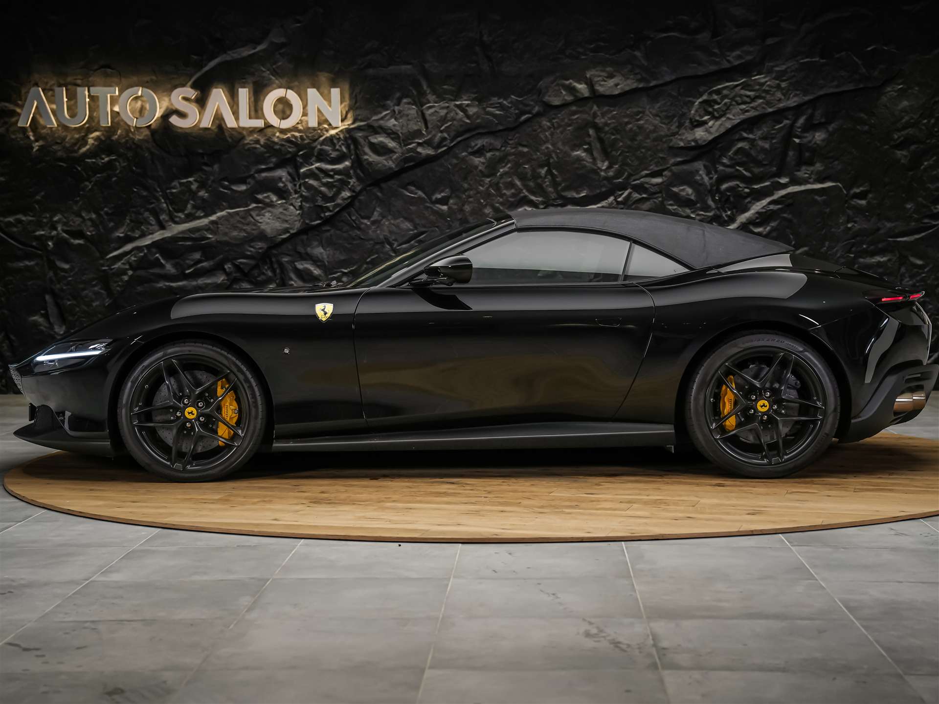 FERRARI Roma Spider 3.9 V8 T *ALL BLACK*Sitzbelüftung*JBL*-showroom-element-3