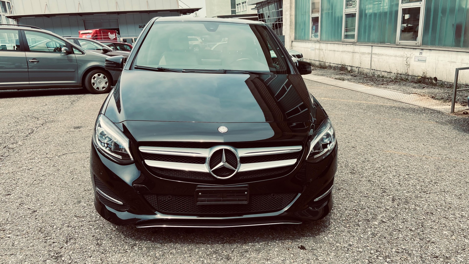 MERCEDES-BENZ B 220 Style 4Matic 7G-DCT-image-0