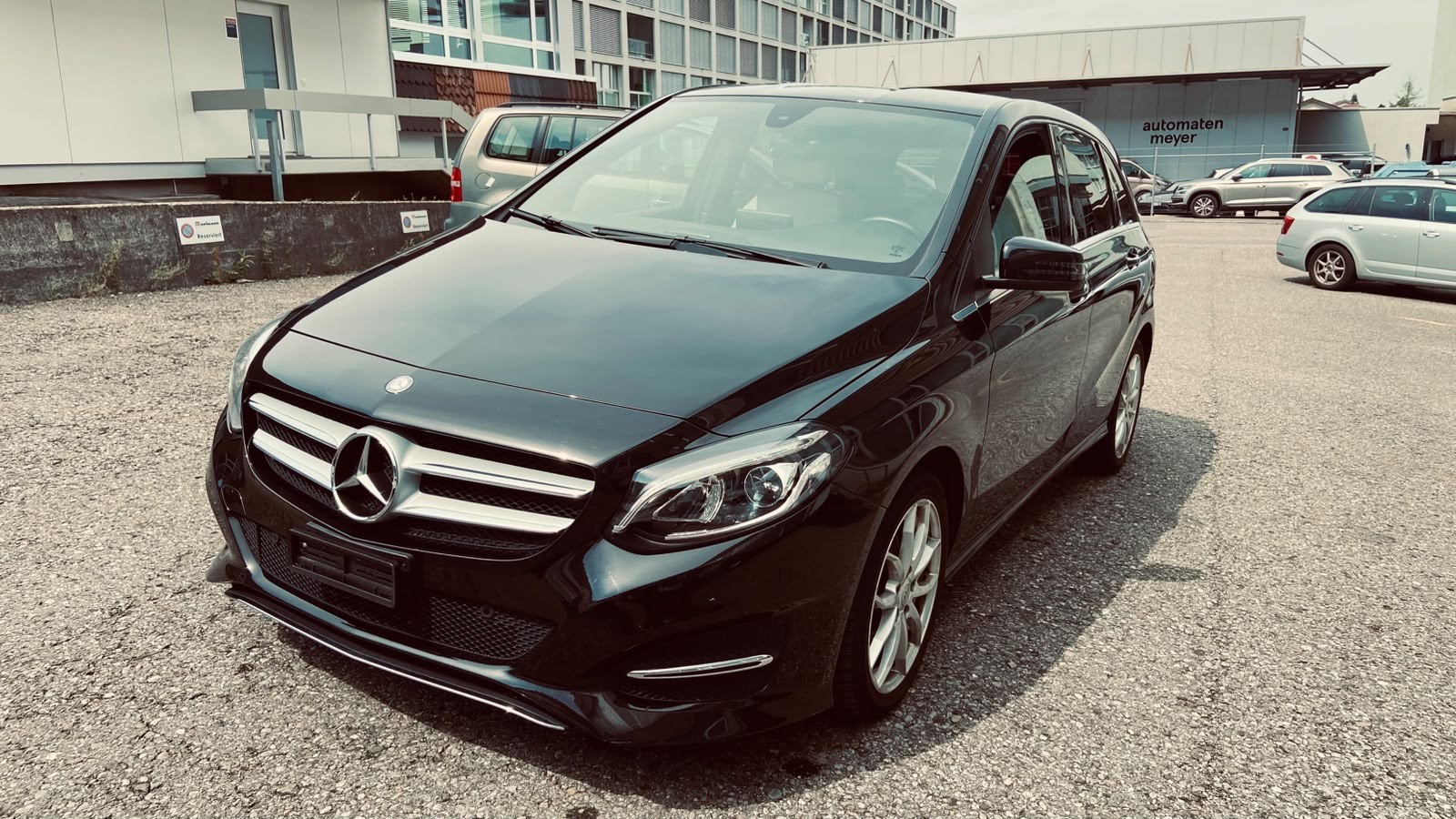 MERCEDES-BENZ B 220 Style 4Matic 7G-DCT-image-1