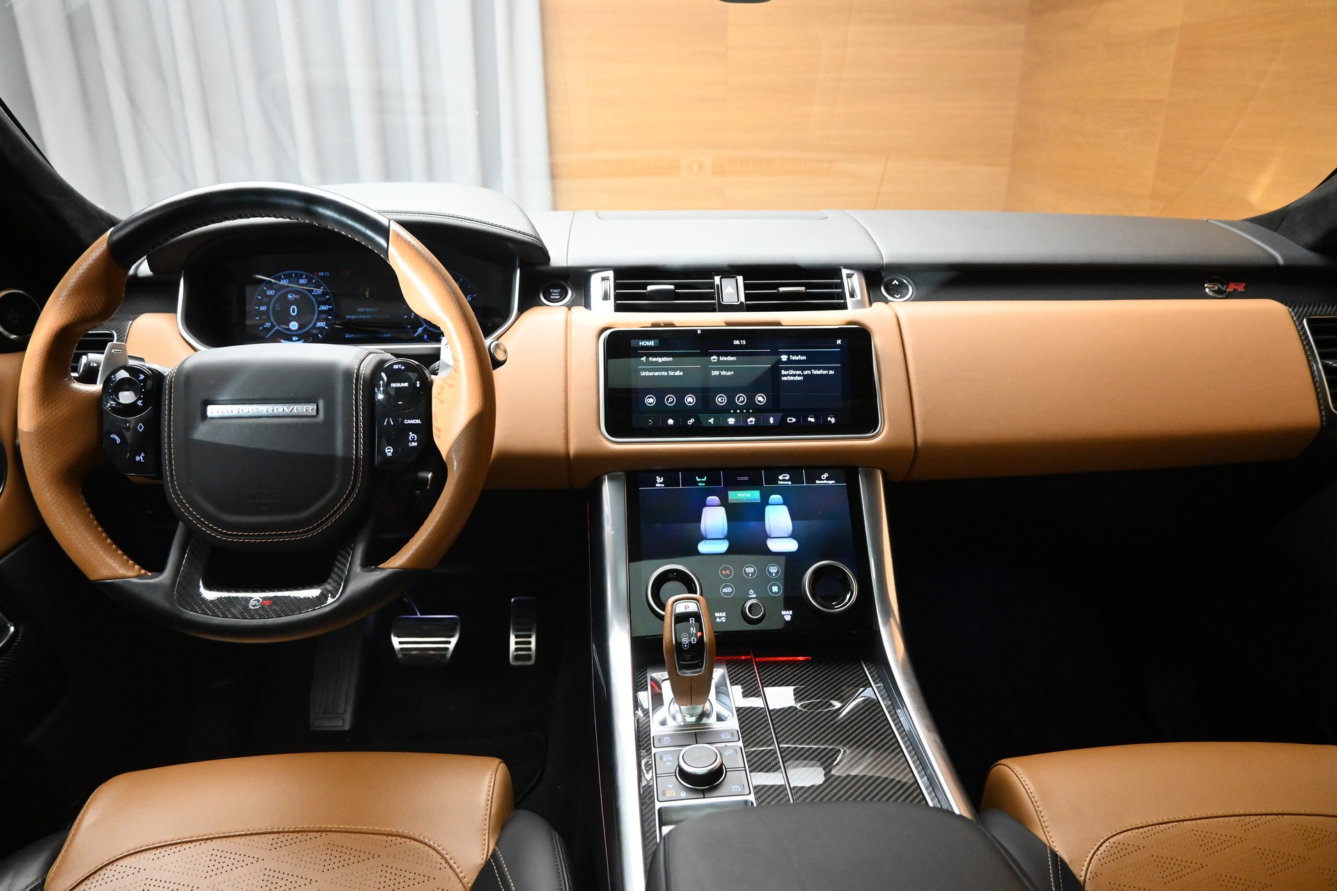 LAND ROVER Range Rover Sport 5.0 V8 SC SVR Carbon-image-8