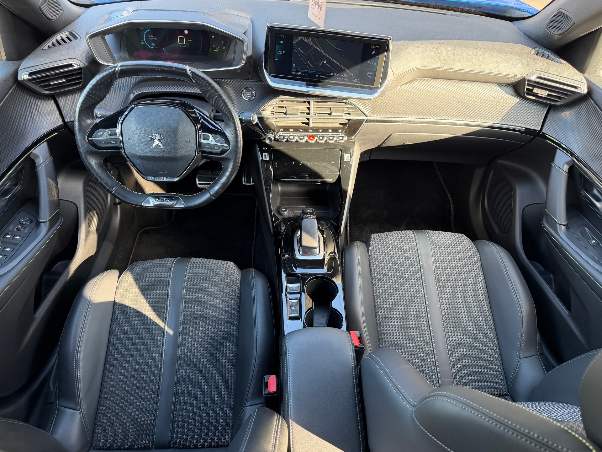 PEUGEOT 2008 e GT Line-image-5