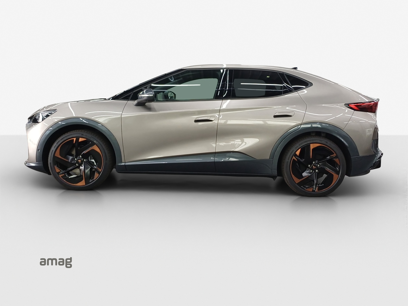 CUPRA Tavascan Type 9 77 kWh Adrenaline-image-1