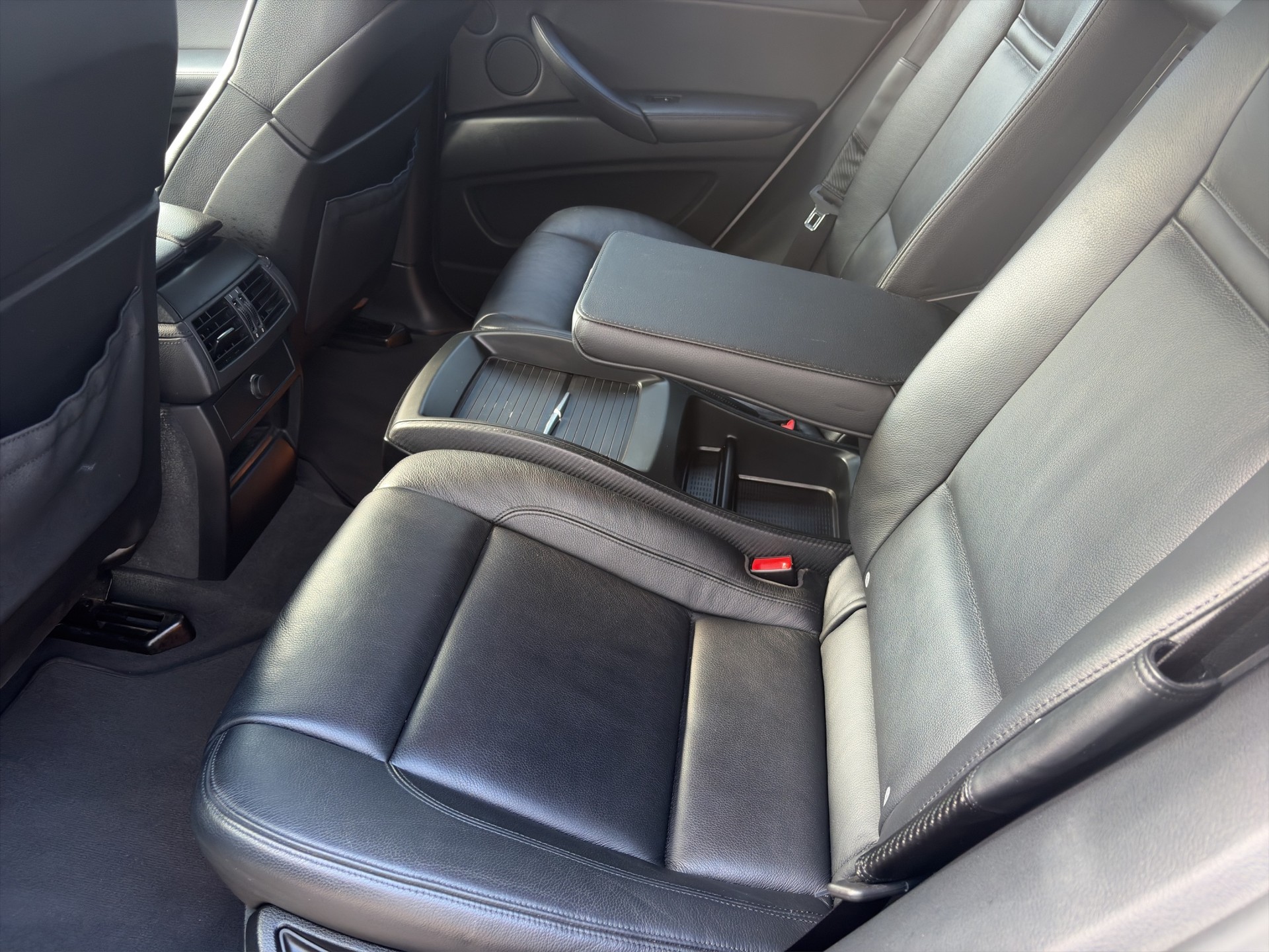 BMW X6 M Steptronic-image-14
