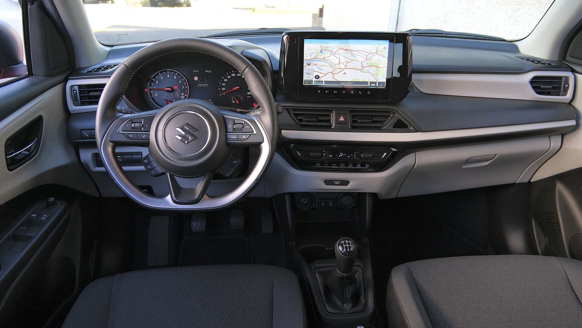 SUZUKI Swift 1.2 Compact+ Hybrid 4x4-image-5