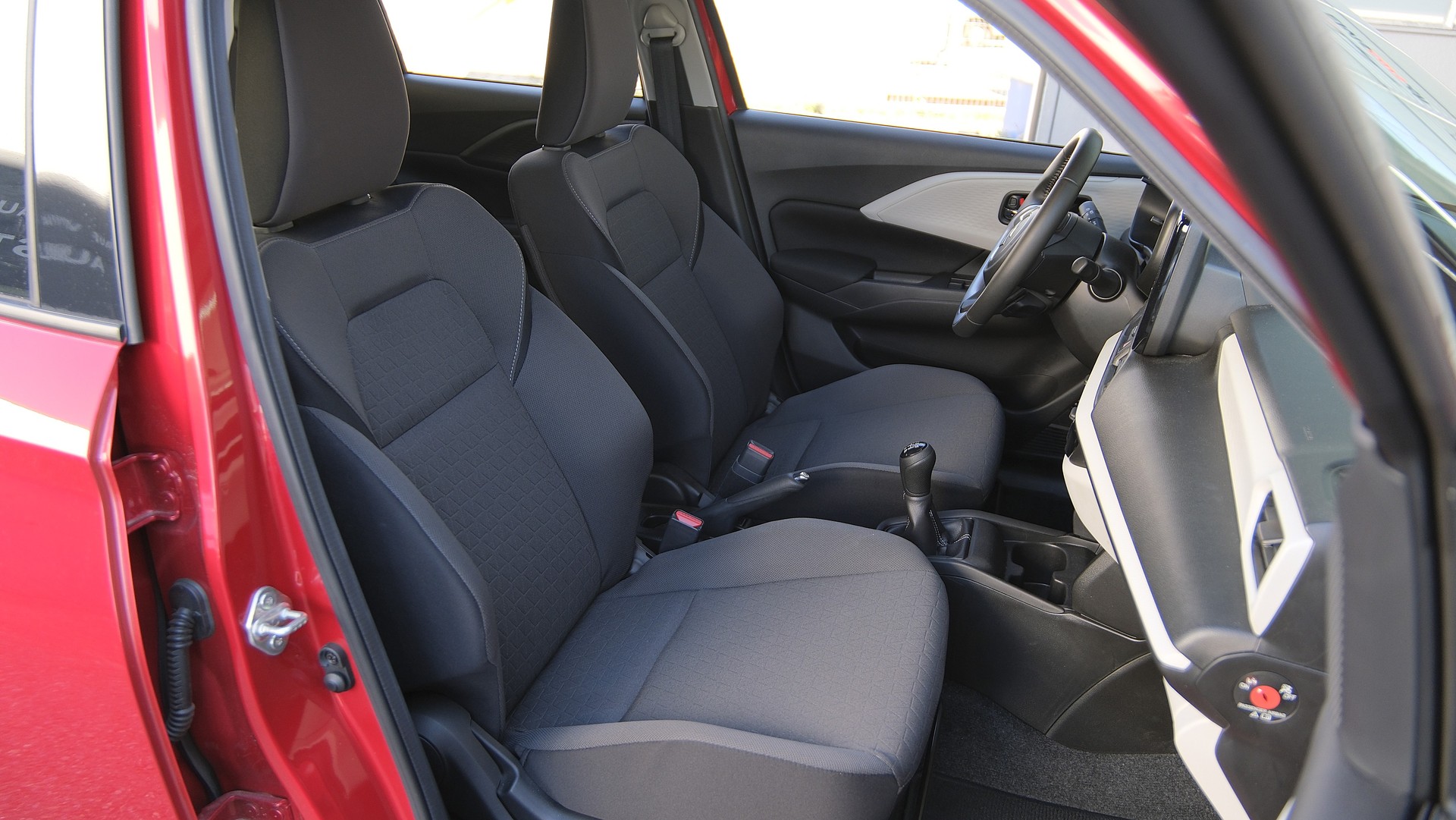 SUZUKI Swift 1.2 Compact+ Hybrid 4x4-image-13
