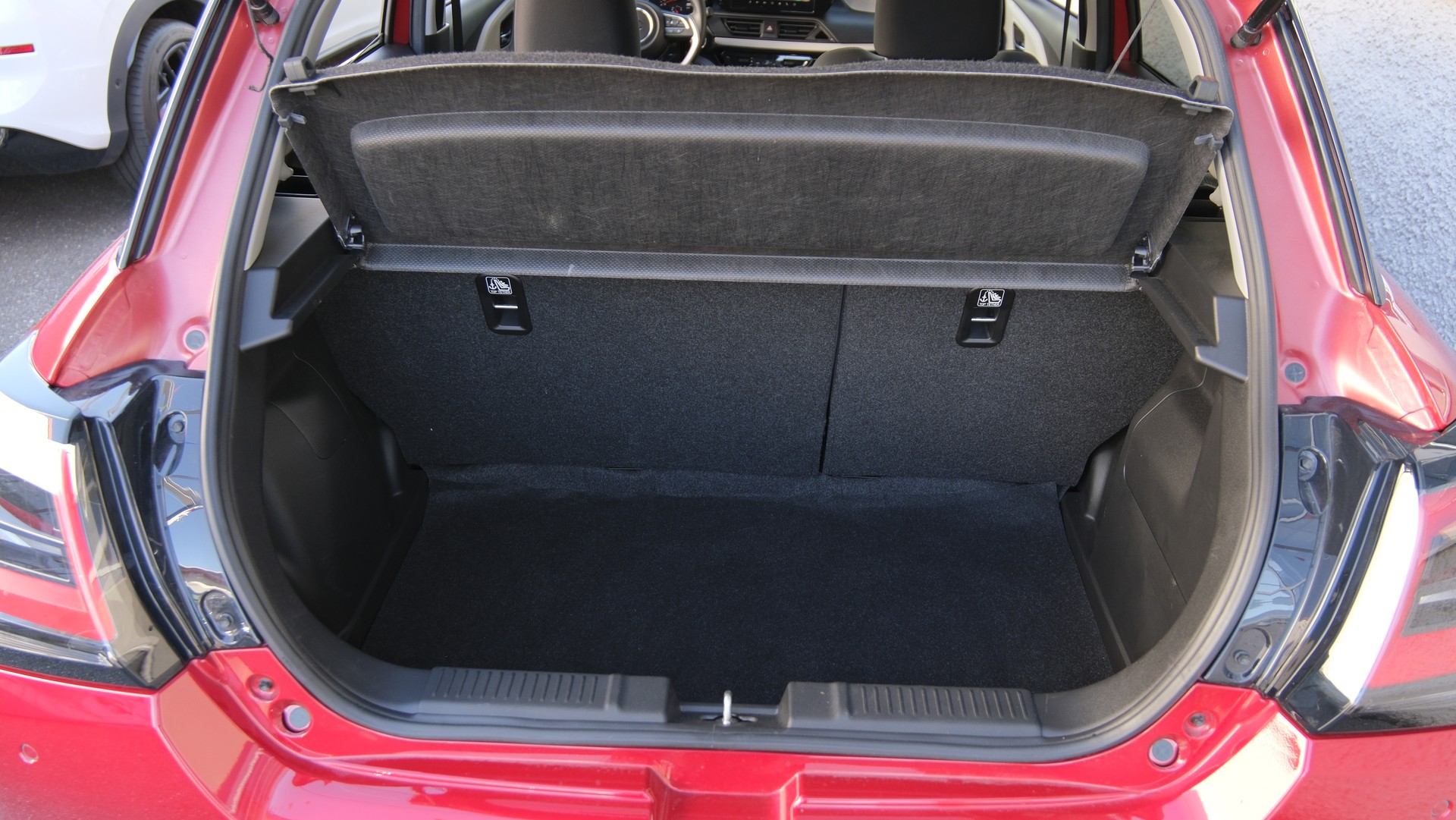 SUZUKI Swift 1.2 Compact+ Hybrid 4x4-image-28