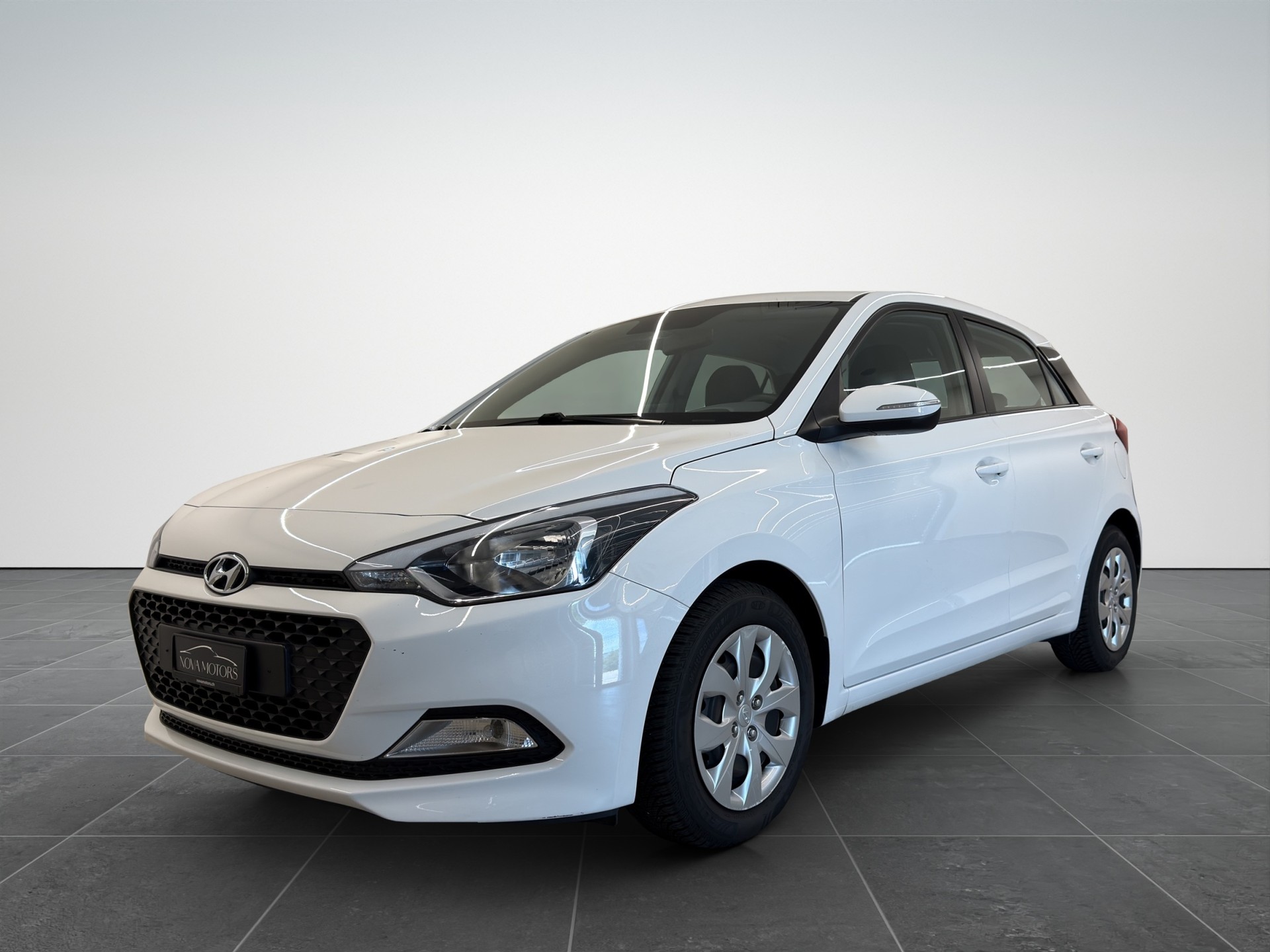 HYUNDAI i20 active-image-0