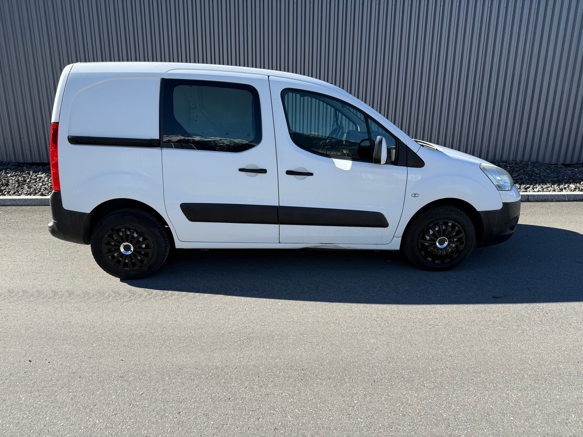 CITROEN BERLINGO 1.6 ESSENCE CHARGÉ 702 KG-image-6