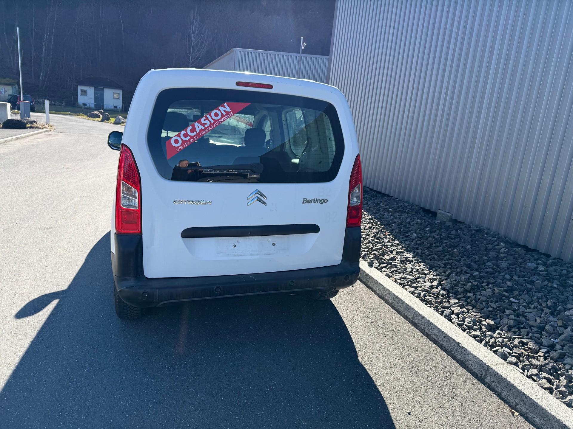 CITROEN BERLINGO 1.6 ESSENCE CHARGÉ 702 KG-image-3