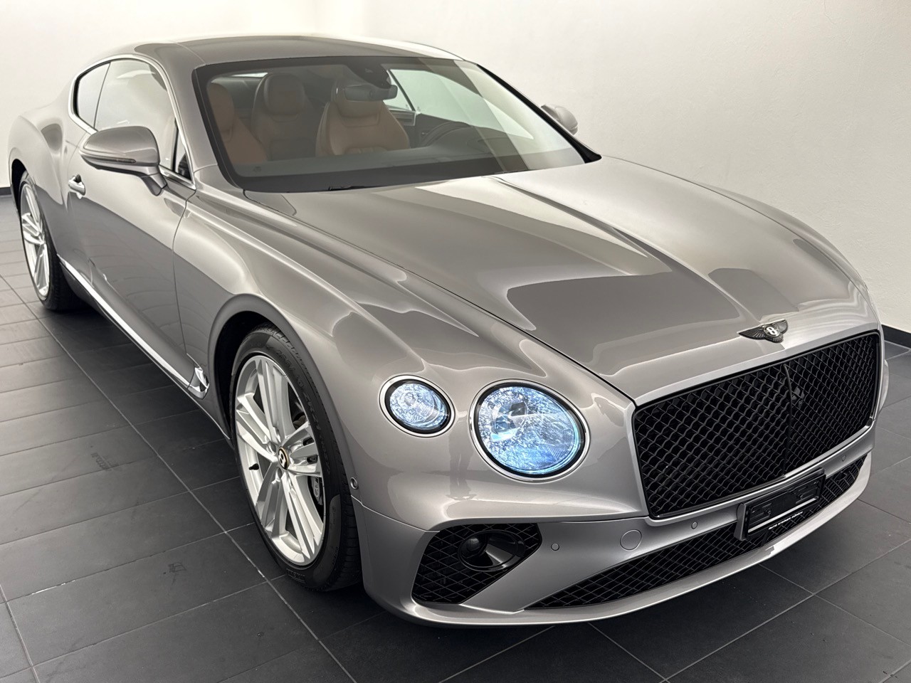 BENTLEY Continental GT 6.0 W12 ''CH-Auslieferung''-image-3