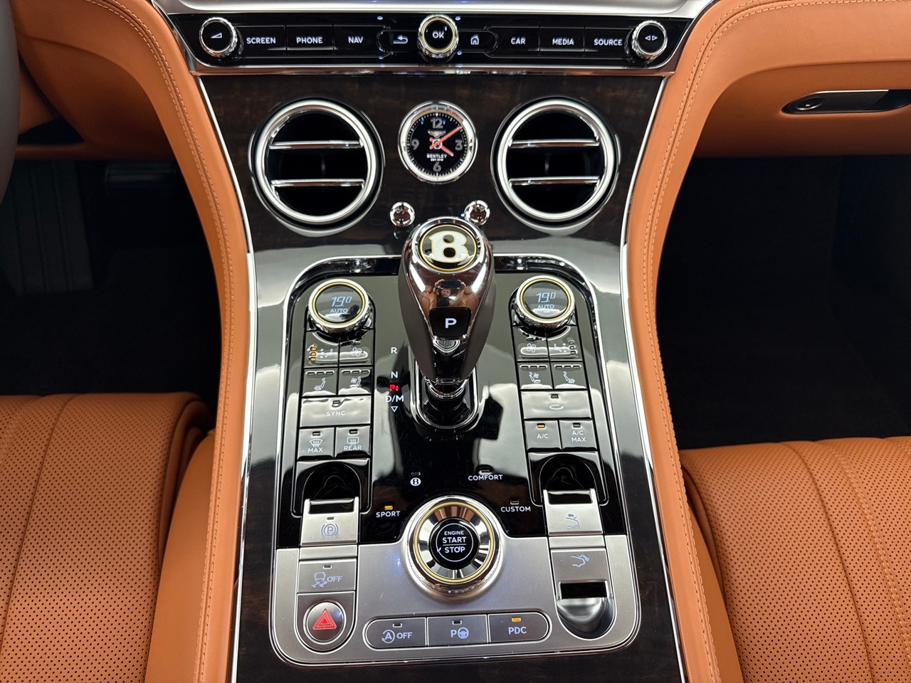 BENTLEY Continental GT 6.0 W12 ''CH-Auslieferung''-image-13