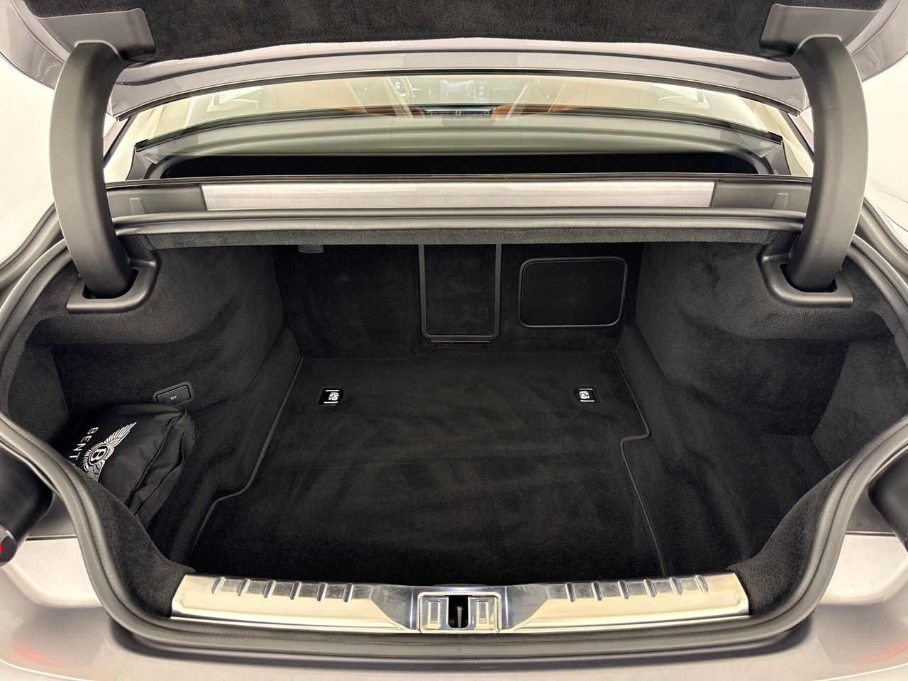 BENTLEY Continental GT 6.0 W12 ''CH-Auslieferung''-image-7