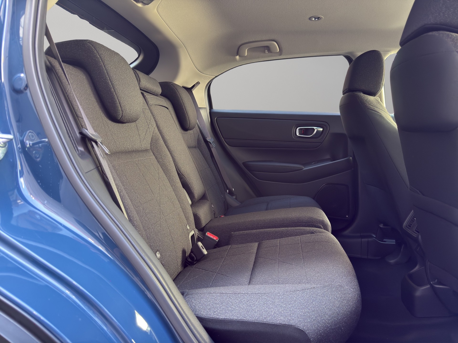 HONDA HR-V 1.5 i-MMD Elegance-image-16