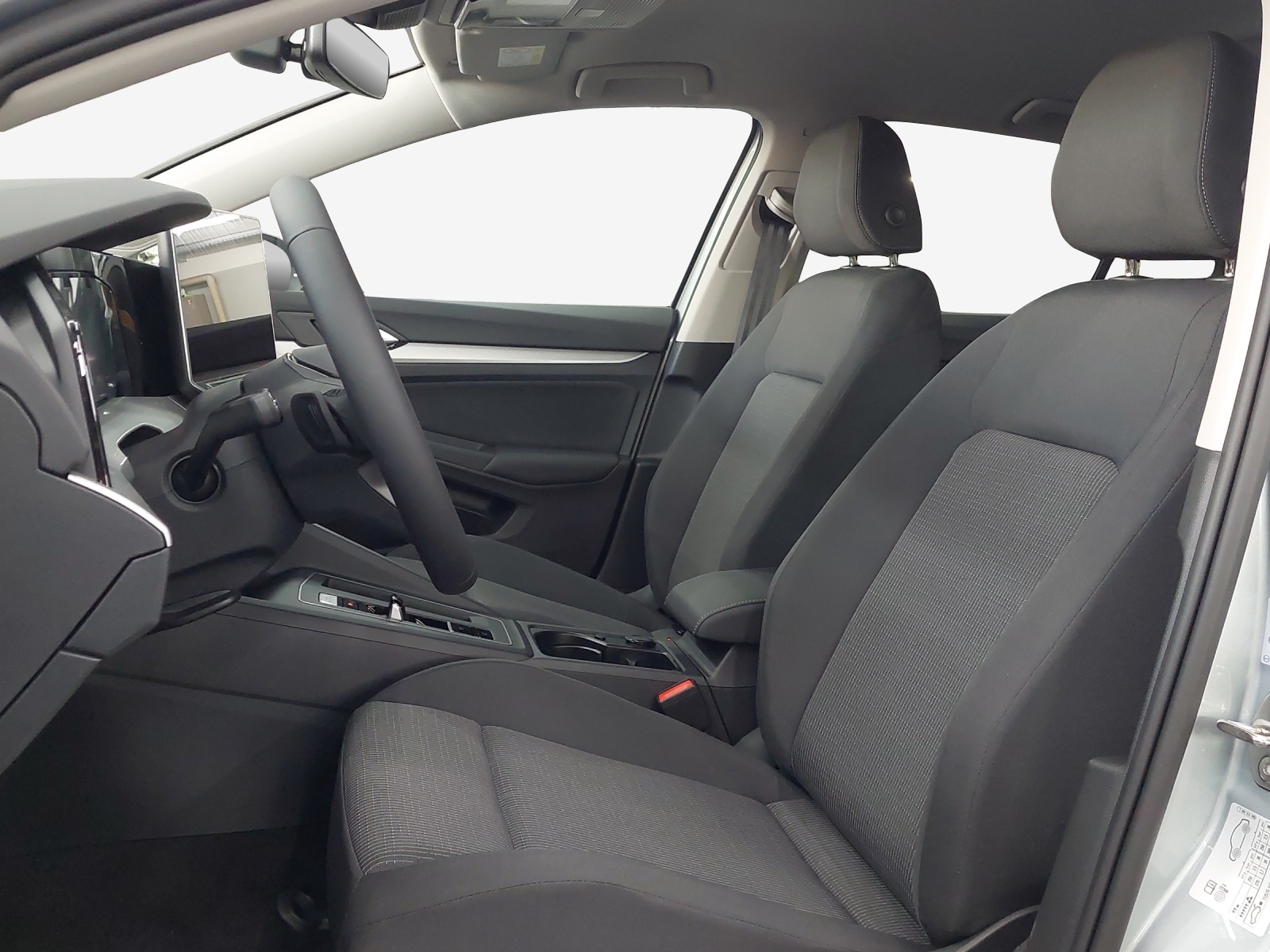 VW Golf 1.5 e TSI mHEV Value DSG-image-7