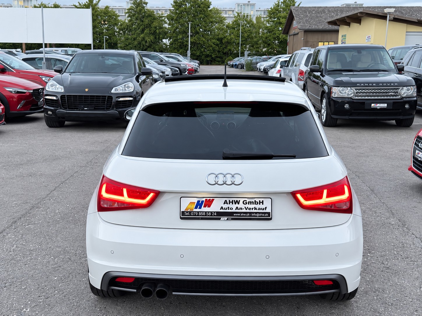 AUDI A1 Sportback Sport 1.4 TFSI Ambition S-tronic / Frisch ab MFK / BOSE Sound / Panoramadach / S-Sportsitze / Rotor Felgen-image-4