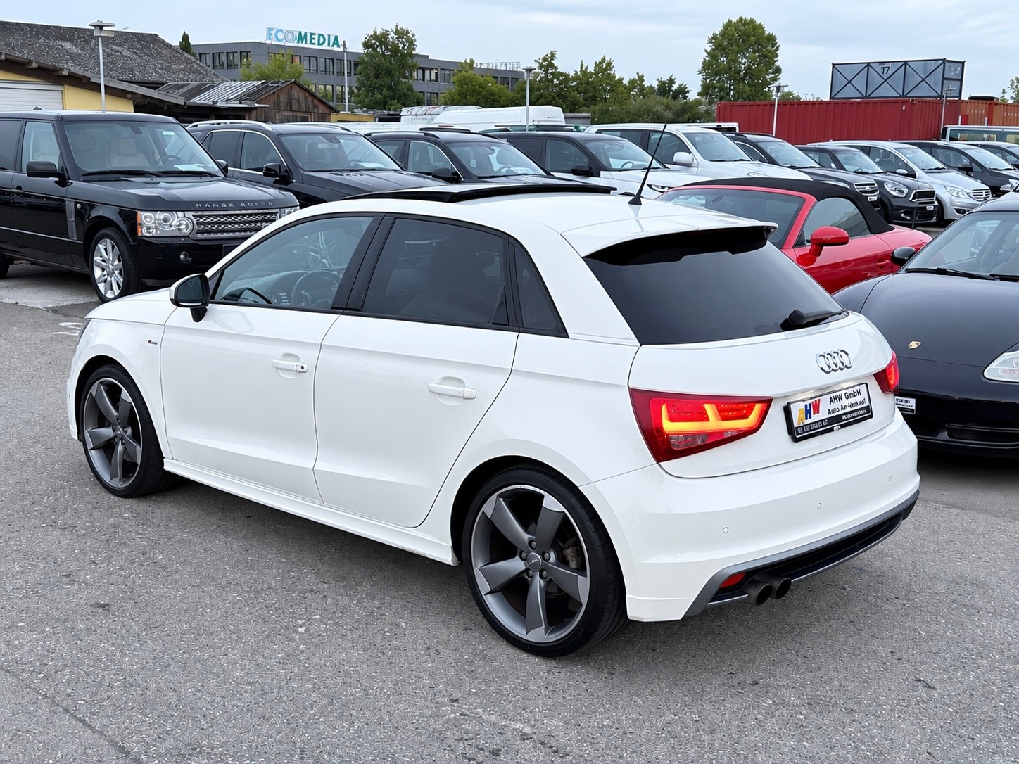 AUDI A1 Sportback Sport 1.4 TFSI Ambition S-tronic / Frisch ab MFK / BOSE Sound / Panoramadach / S-Sportsitze / Rotor Felgen-image-5