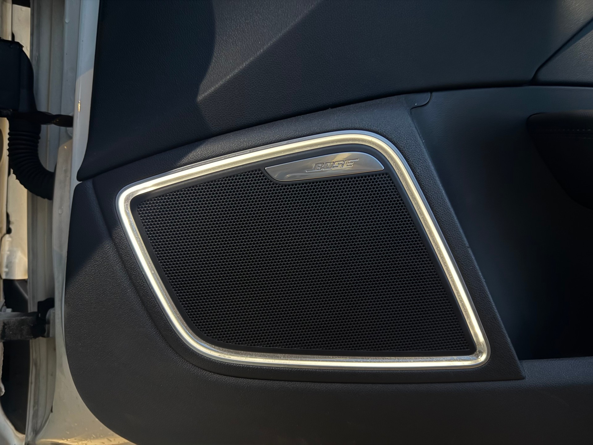 AUDI A1 Sportback Sport 1.4 TFSI Ambition S-tronic / Frisch ab MFK / BOSE Sound / Panoramadach / S-Sportsitze / Rotor Felgen-image-10