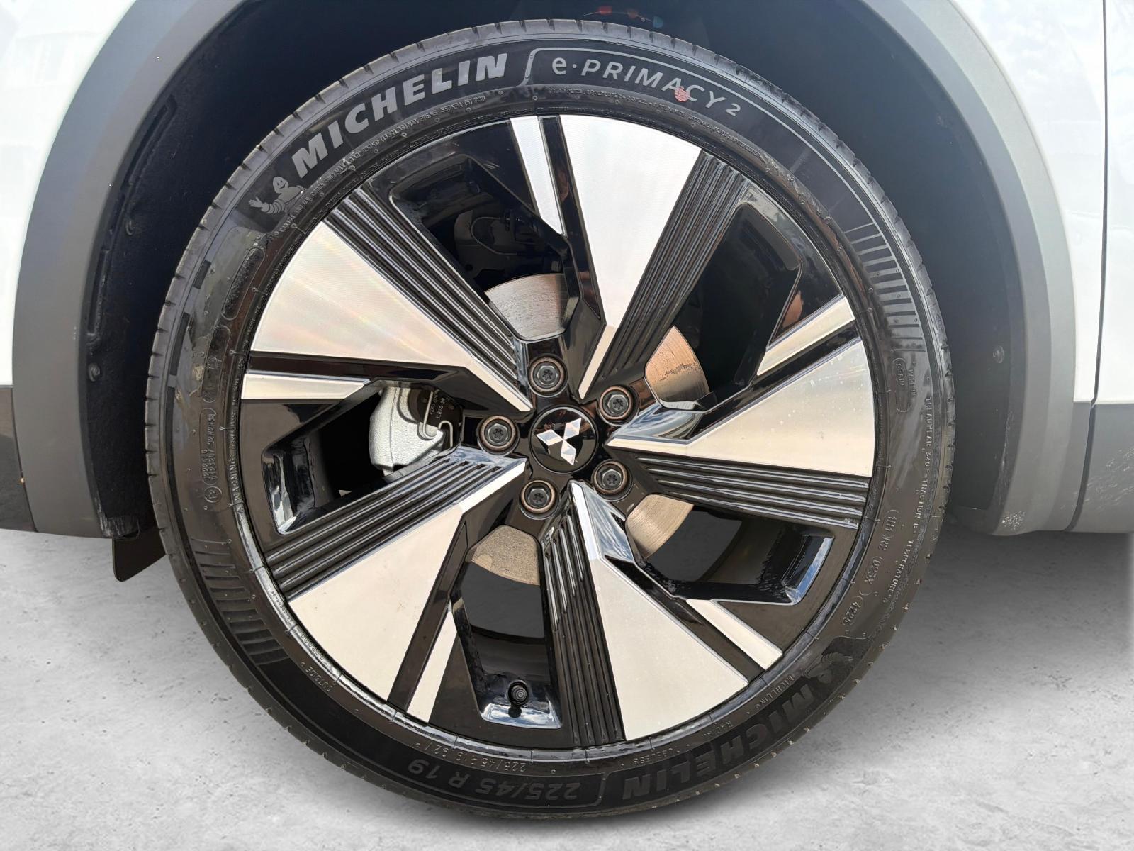 MITSUBISHI Grandis 1.8 HEV Instyle-image-9