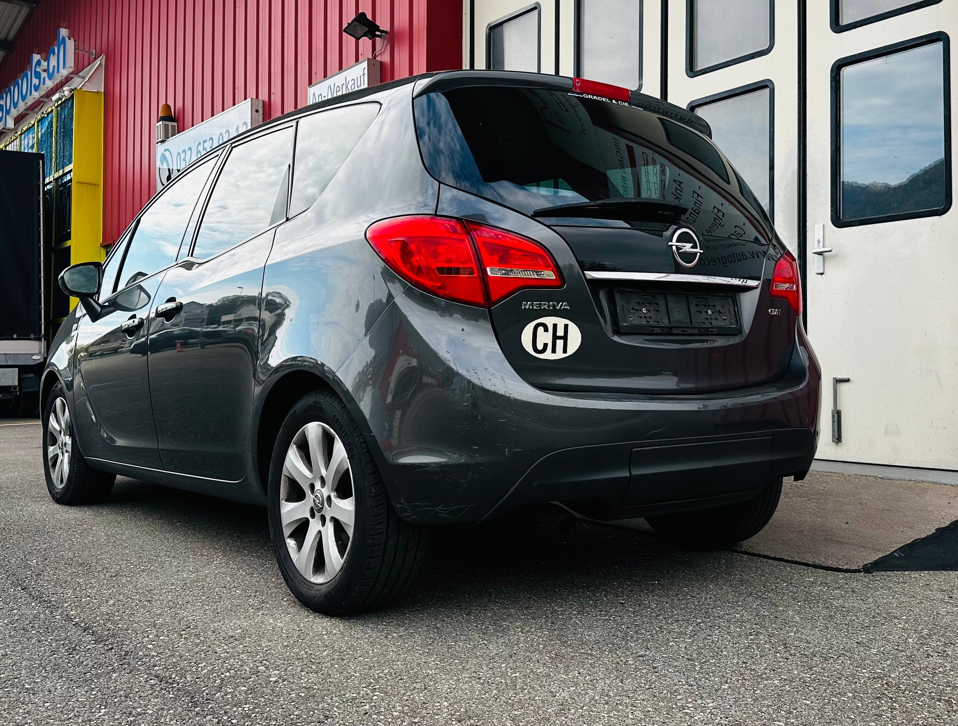 OPEL Meriva 1.7 CDTi Cosmo Automatic-image-4