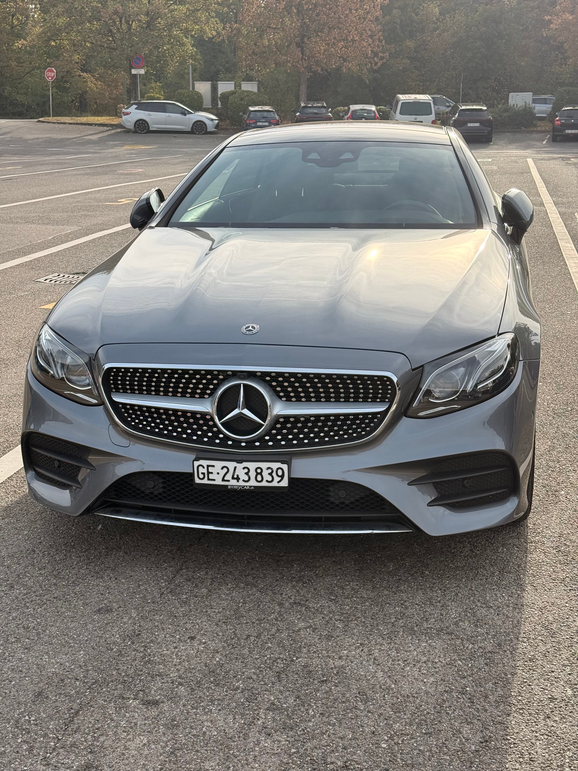 MERCEDES-BENZ E 200 AMG Line 4matic-image-5
