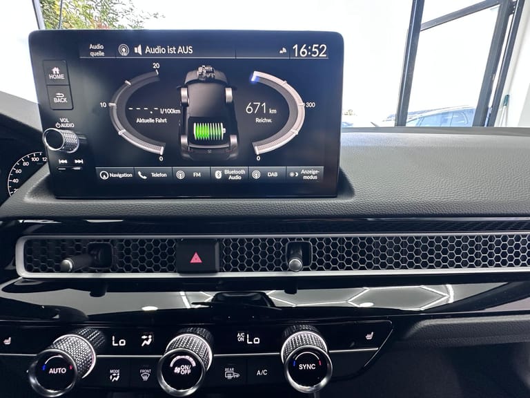 Honda Civic 2.0 i-MMD HEV, fotoğraf 13 / 15