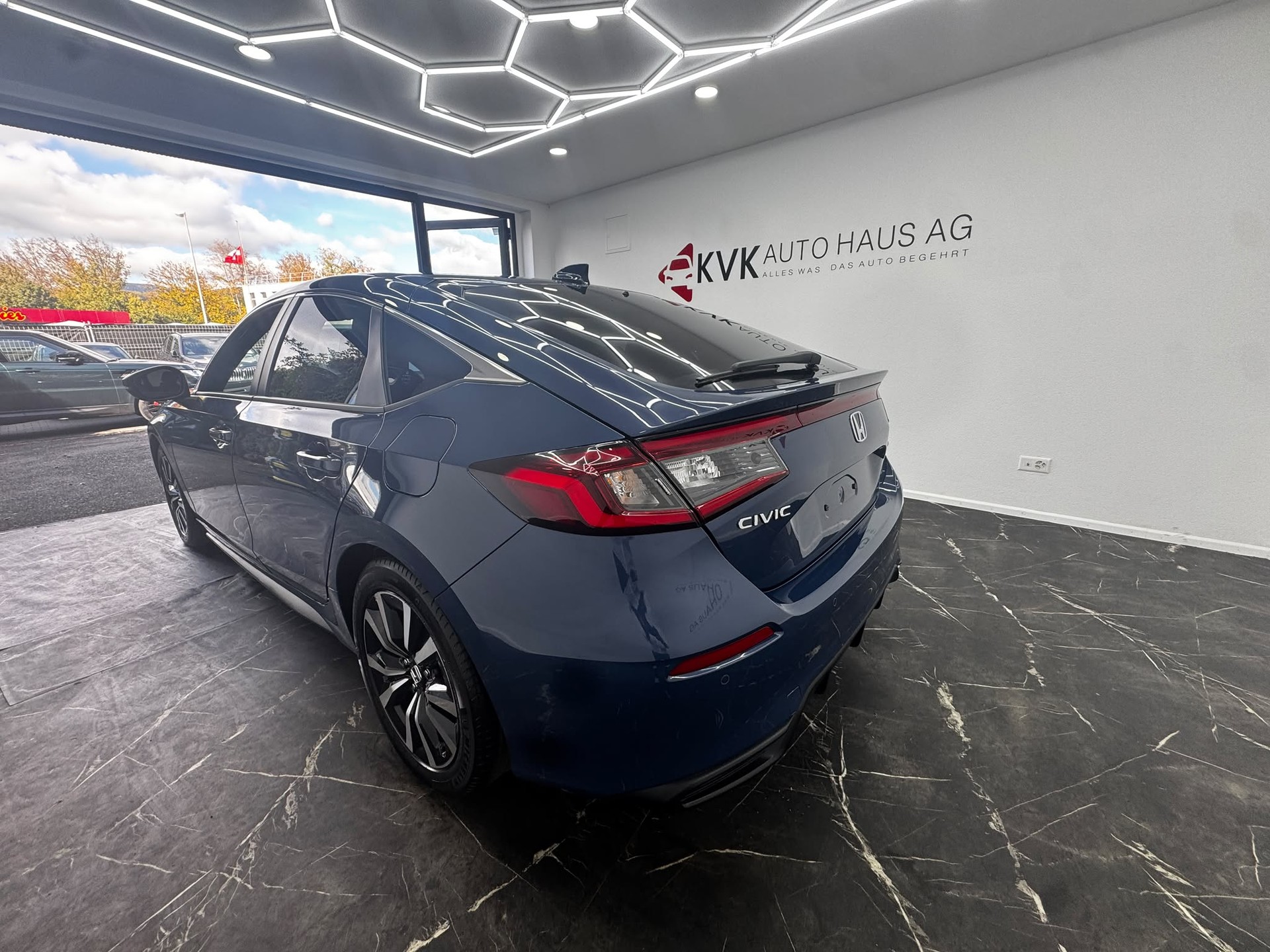 HONDA Civic 2.0 i-MMD HEV | Elegance Tageszulassung | CH-Fahrzeug | 8 Jahre Werksgarantie |-image-7
