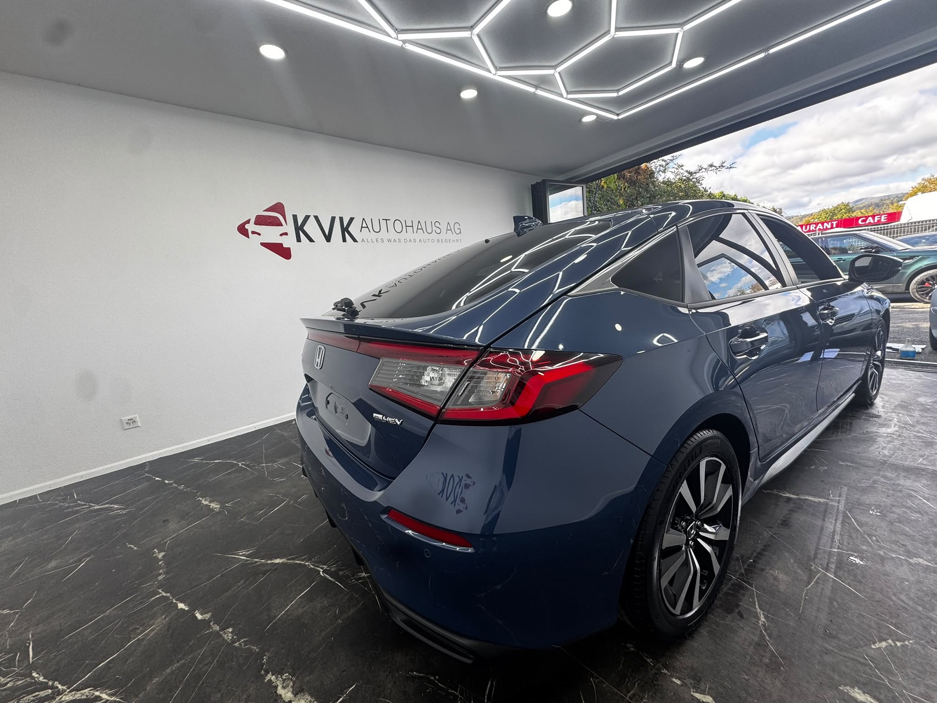 HONDA Civic 2.0 i-MMD HEV | Elegance Tageszulassung | CH-Fahrzeug | 8 Jahre Werksgarantie |-image-6