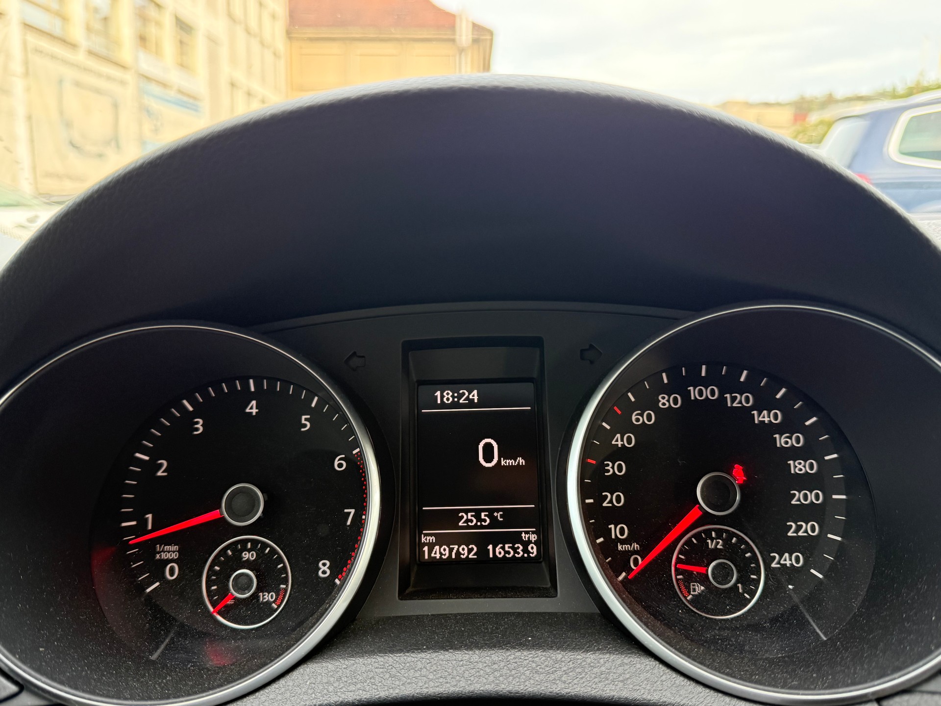 VW Golf 1.4 TSI Highline-image-11