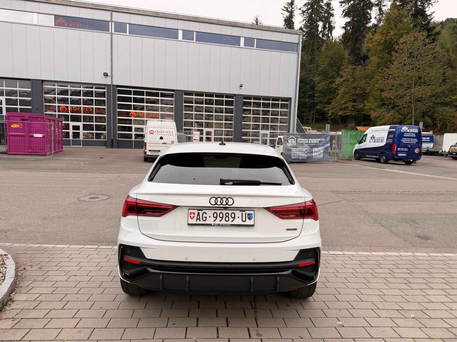 AUDI Q3 Sportback 40 TDI S line quattro S-tronic-image-4