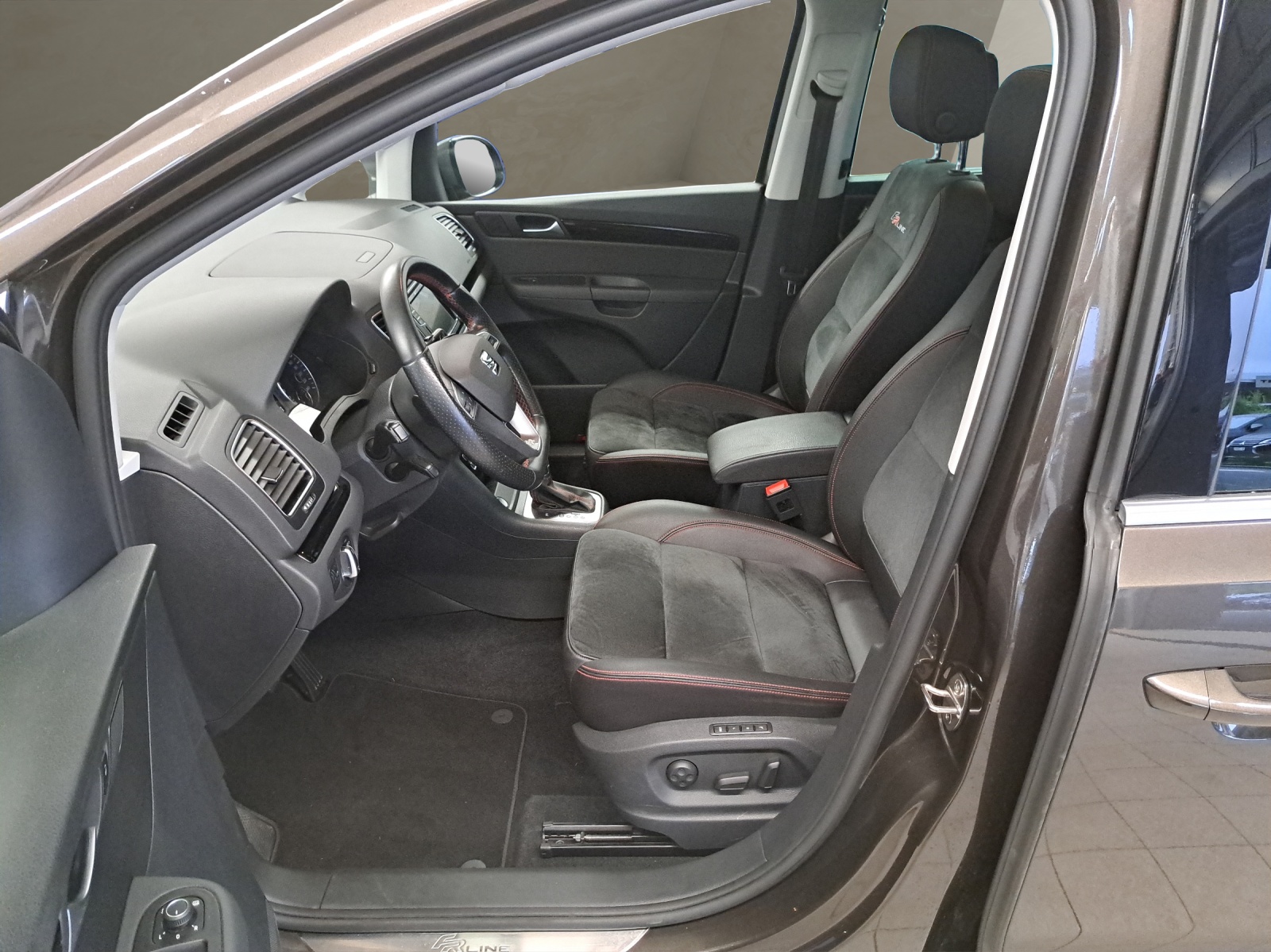 SEAT Alhambra 1.4 TSI FR Line DSG-image-9