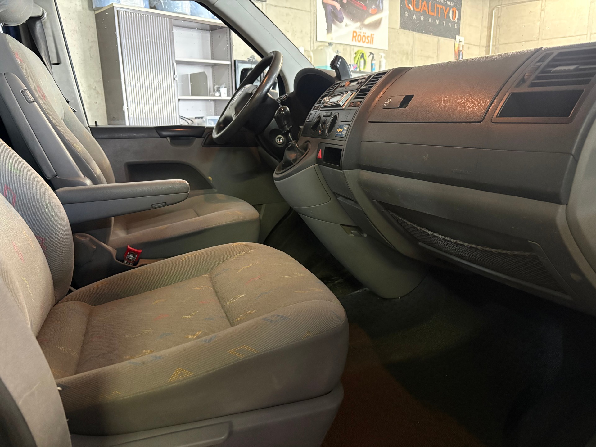 VW T5 2.5 TDI PD 4MOTION-image-9