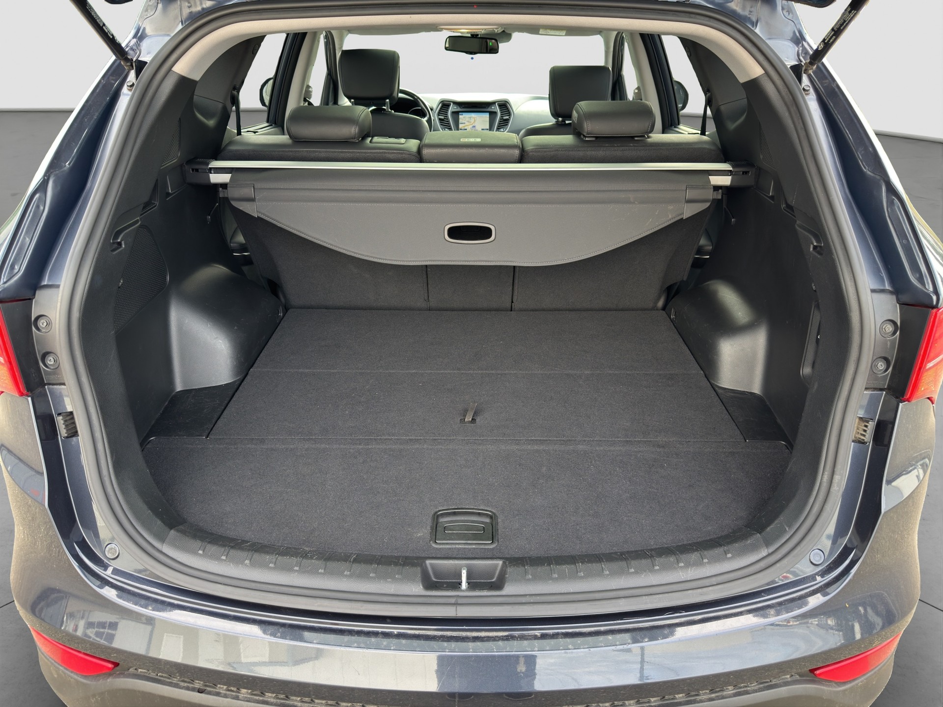HYUNDAI SANTA FE-image-9