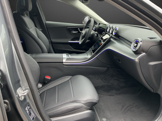 MERCEDES-BENZ C 300e EQ Hybrid-image-8