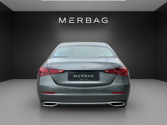MERCEDES-BENZ C 300e EQ Hybrid-image-4