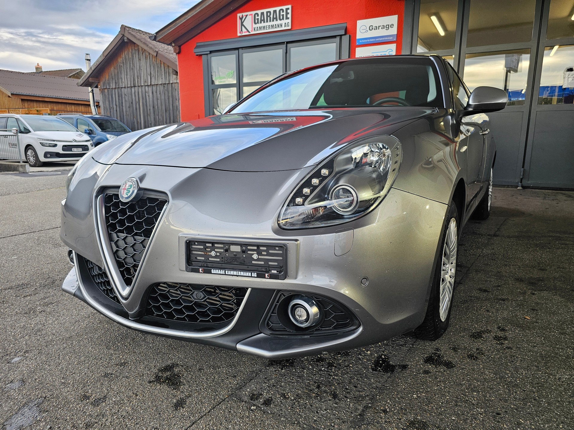 ALFA ROMEO Giulietta 1.4 Turbo TI-image-1