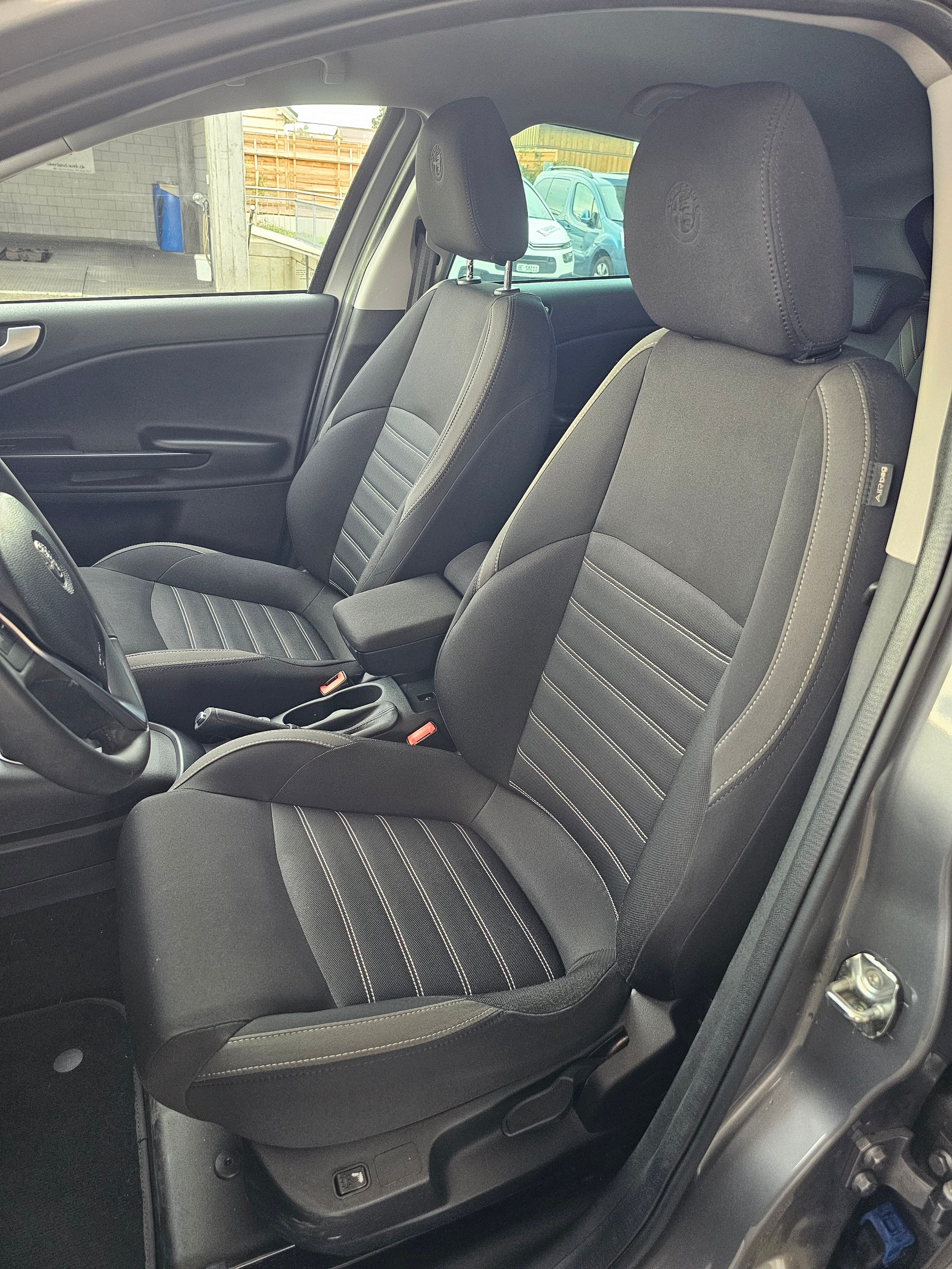 ALFA ROMEO Giulietta 1.4 Turbo TI-image-11