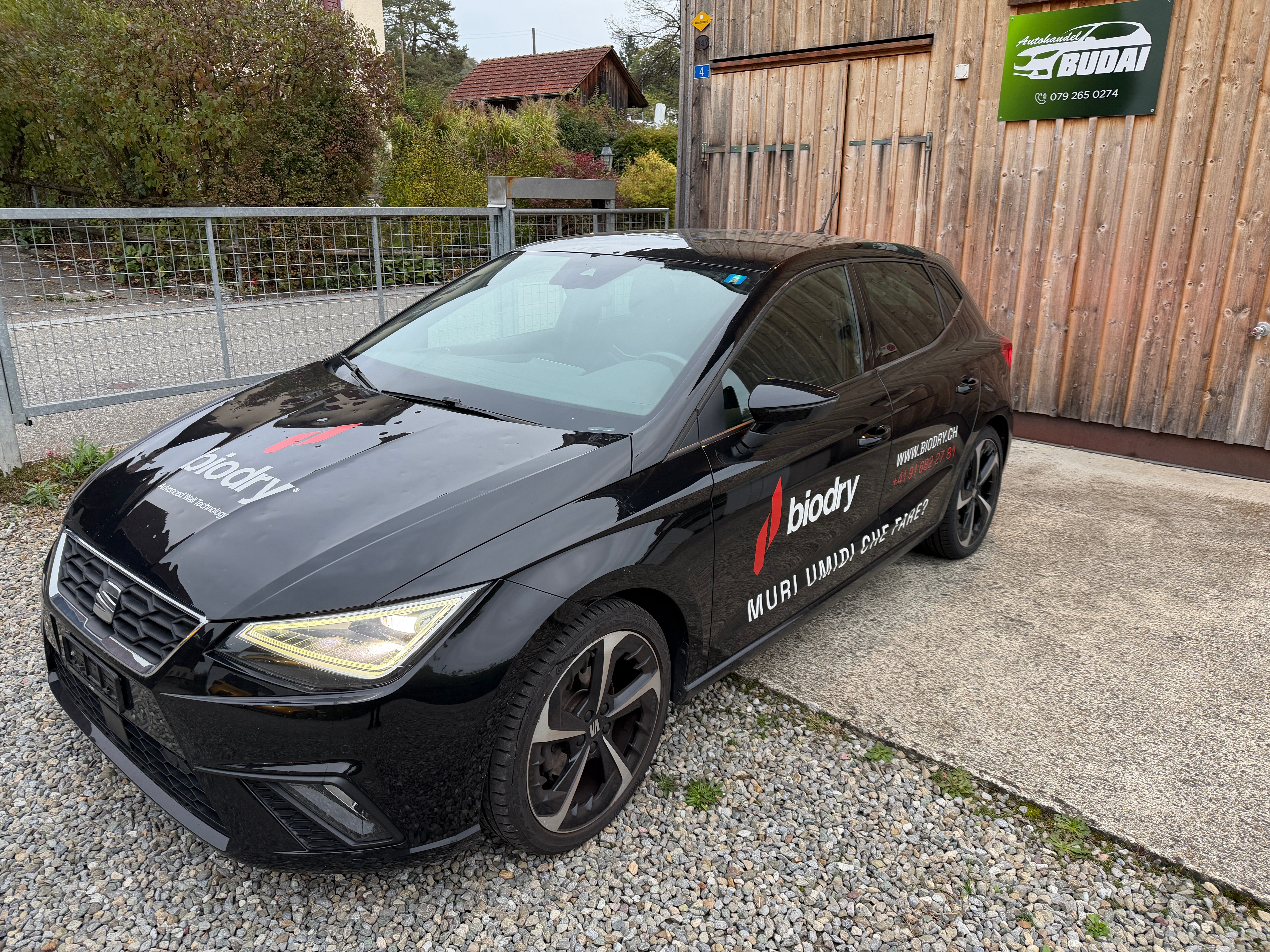 Car photo