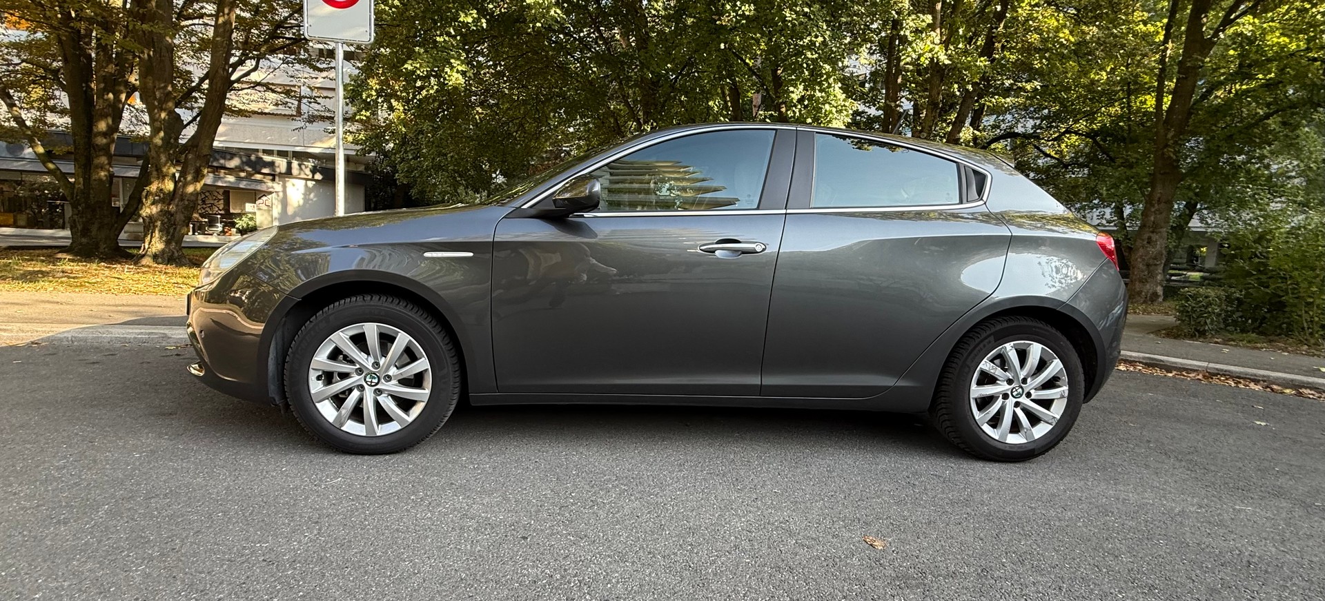 ALFA ROMEO 1.4 TB Distinctive-image-1
