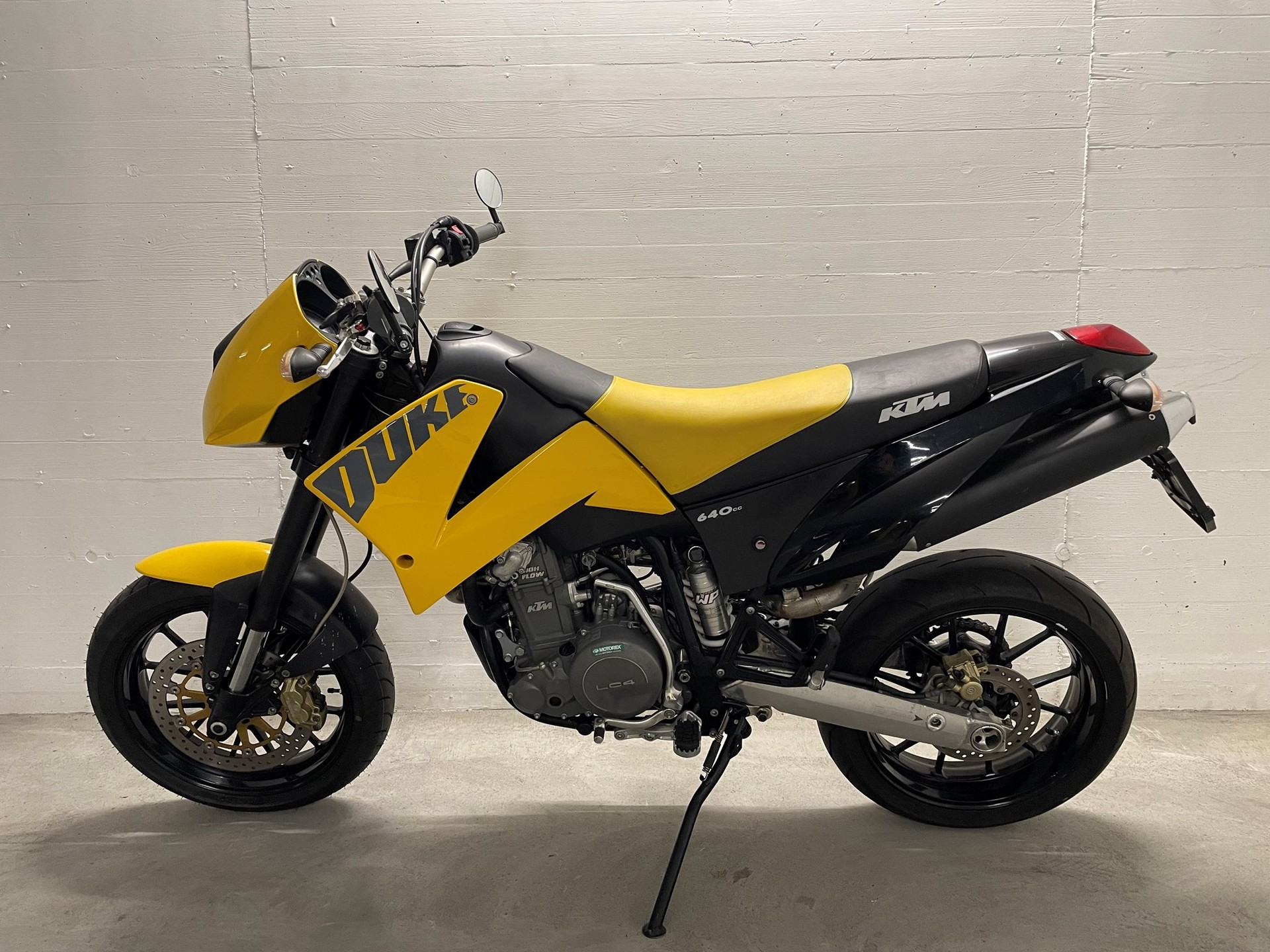 KTM 640 Duke-E II (25kW)-showroom-element-3