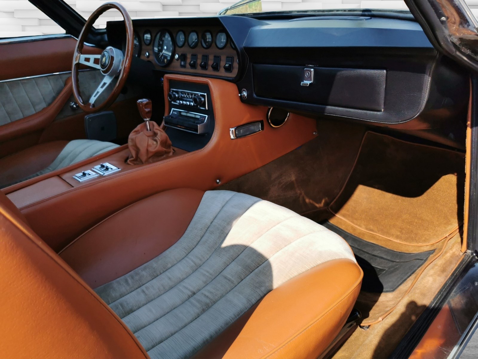 LAMBORGHINI ISLERO S GT 400 2+2-image-12