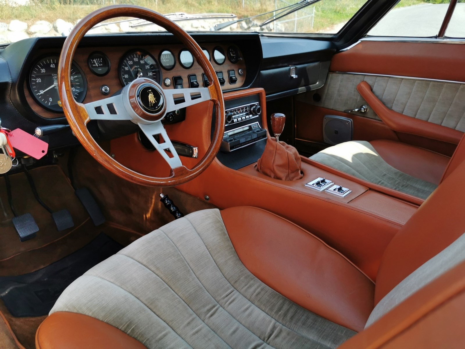 LAMBORGHINI ISLERO S GT 400 2+2-image-9