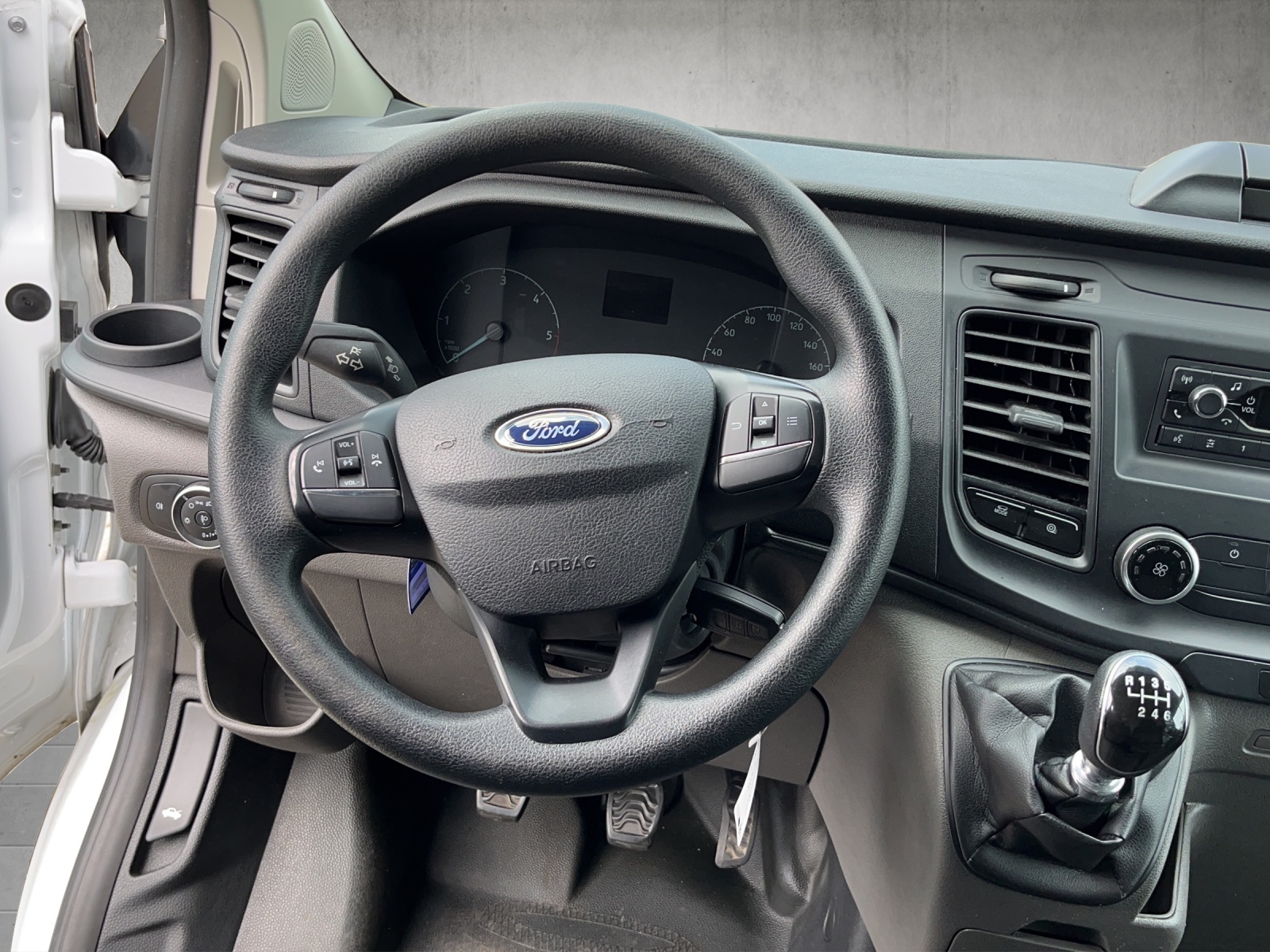 FORD Transit Custom Van 280 L1 2.0 TDCi 105 Trend-image-11