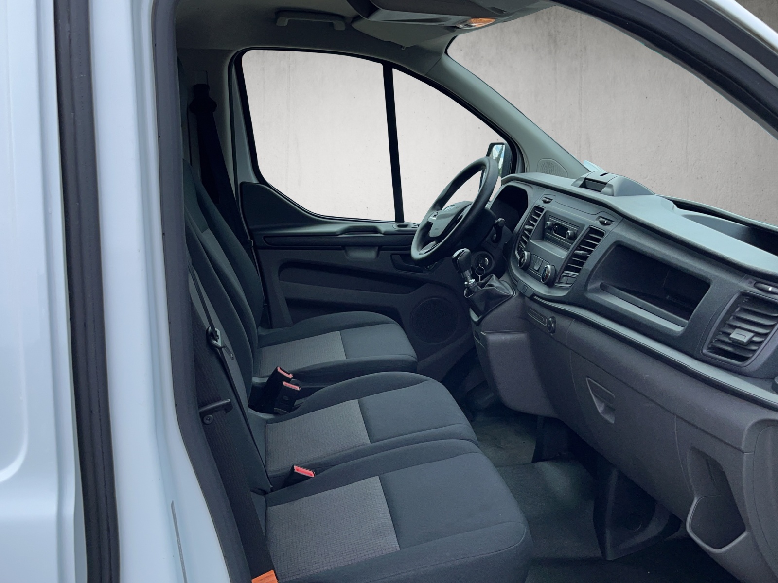 FORD Transit Custom Van 280 L1 2.0 TDCi 105 Trend-image-12