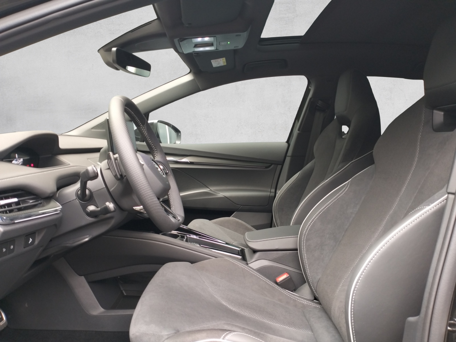 SKODA Enyaq iV 80 SportLine-image-4