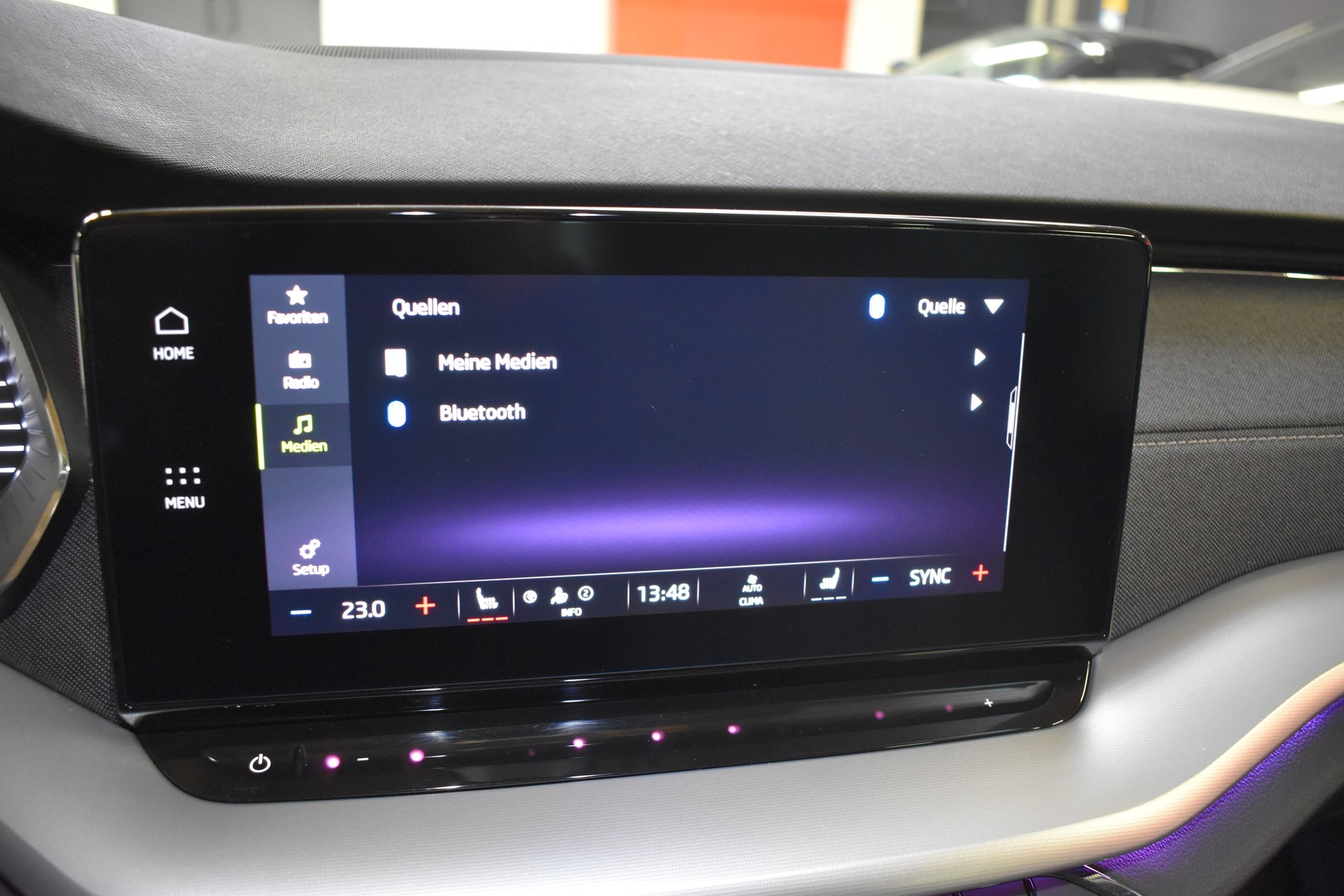 SKODA Octavia Combi 1.5 TSI mHEV DSG Style - Modell 2022-image-24