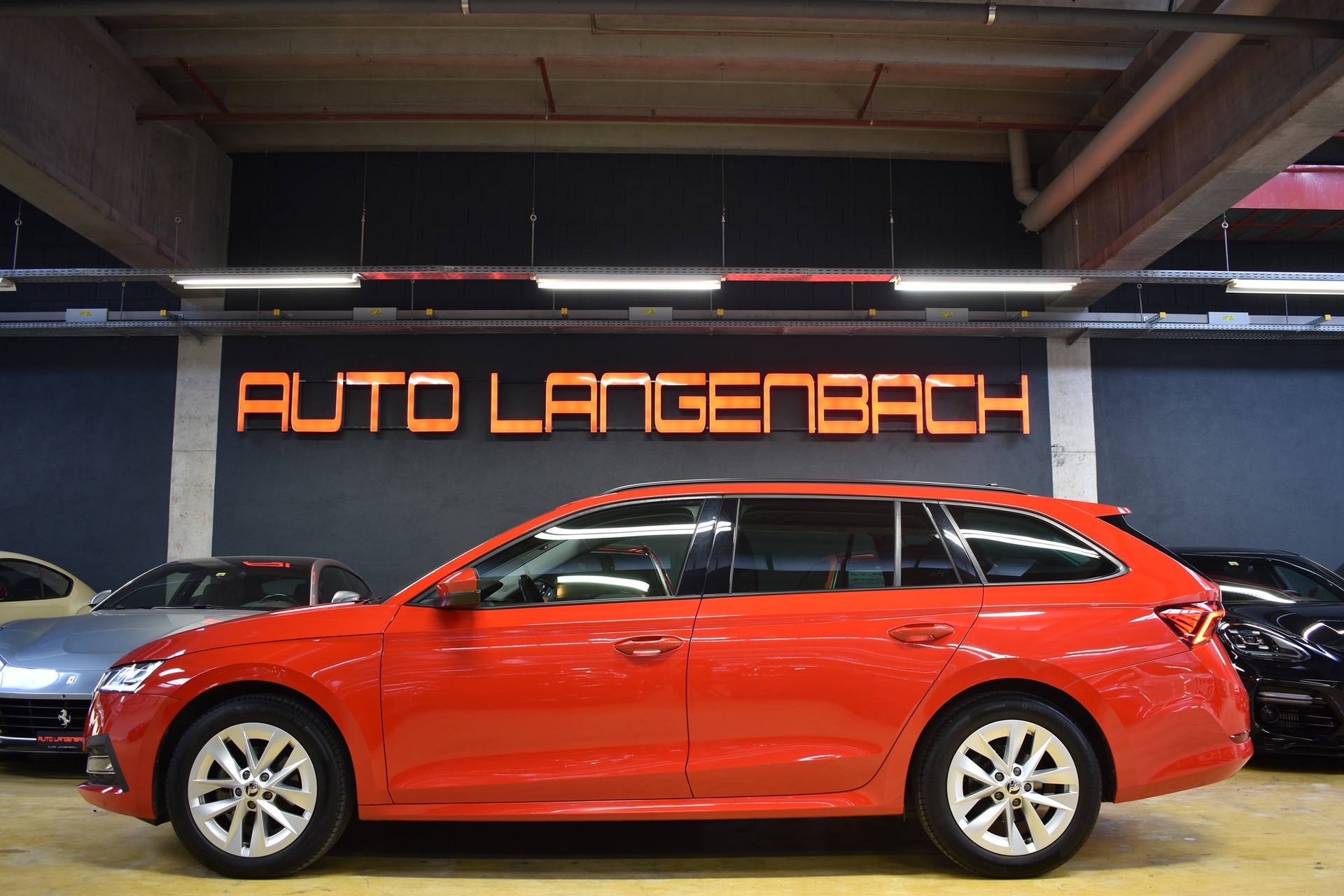 SKODA Octavia Combi 1.5 TSI mHEV DSG Style - Modell 2022-image-9