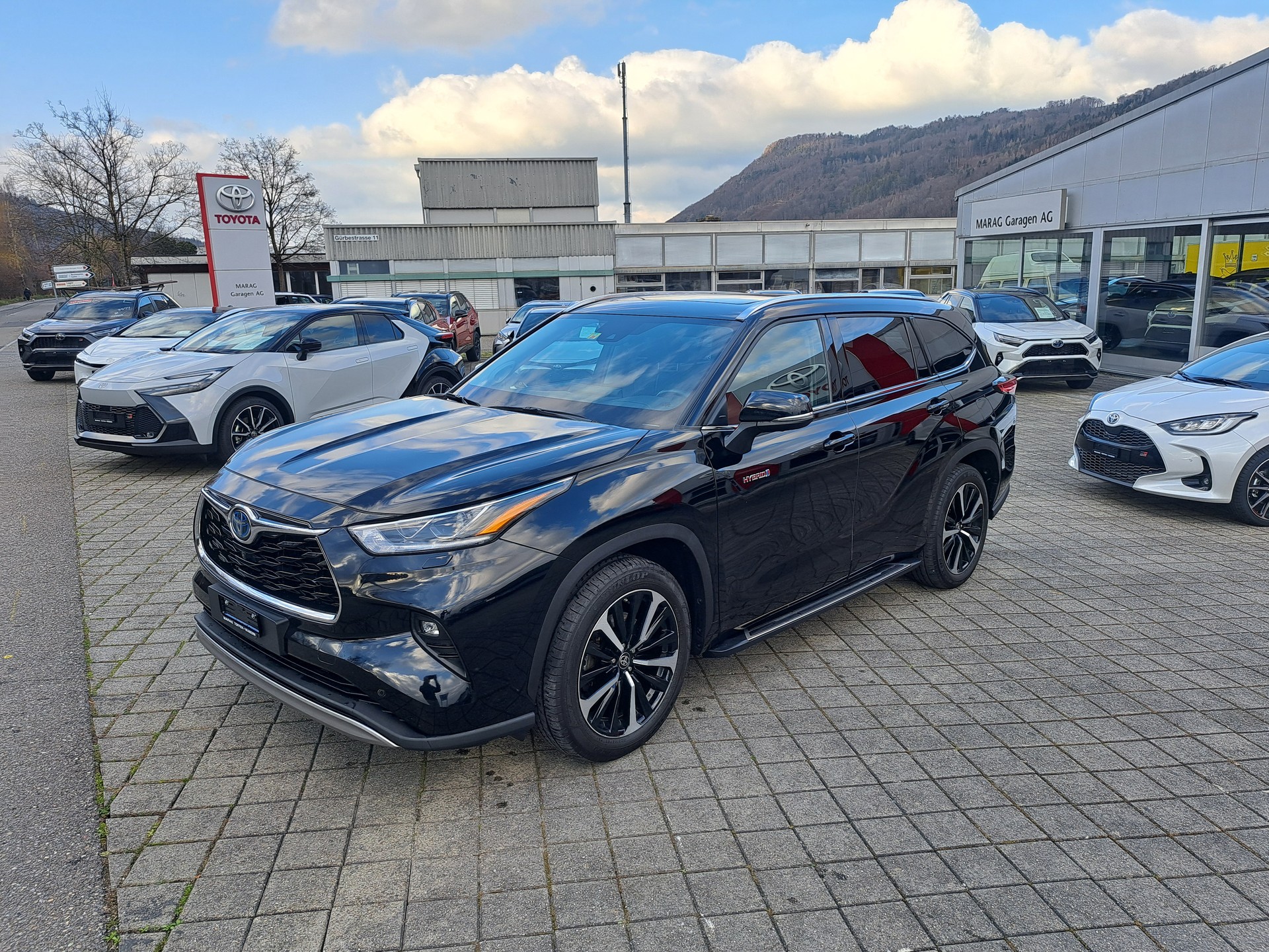 TOYOTA Highlander 2.5 HSD Premium e-CVT-image-0