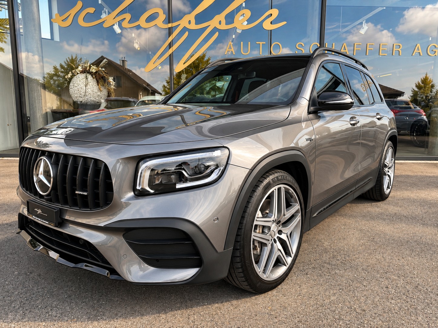 MERCEDES-BENZ GLB 35 AMG 4Matic 8G-Tronic-showroom-element-1