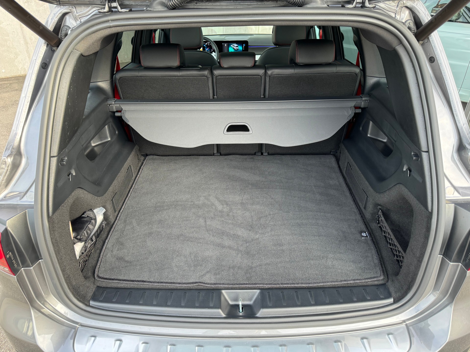 MERCEDES-BENZ GLB 35 AMG 4Matic 8G-Tronic-image-16